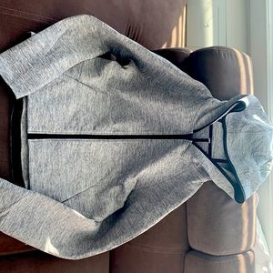 Lululemon sweatshirt with zipper and hoodie